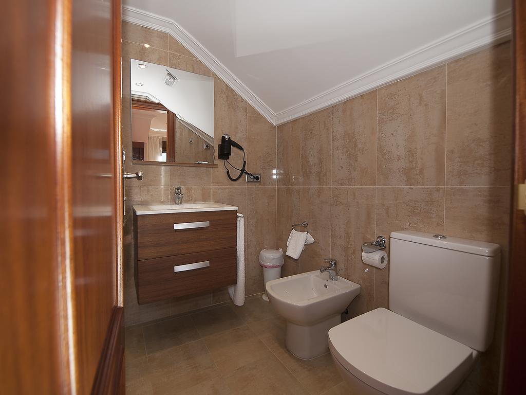 Pension Residencia A Cruzan (Adults Only) Noalla  Exteriör bild