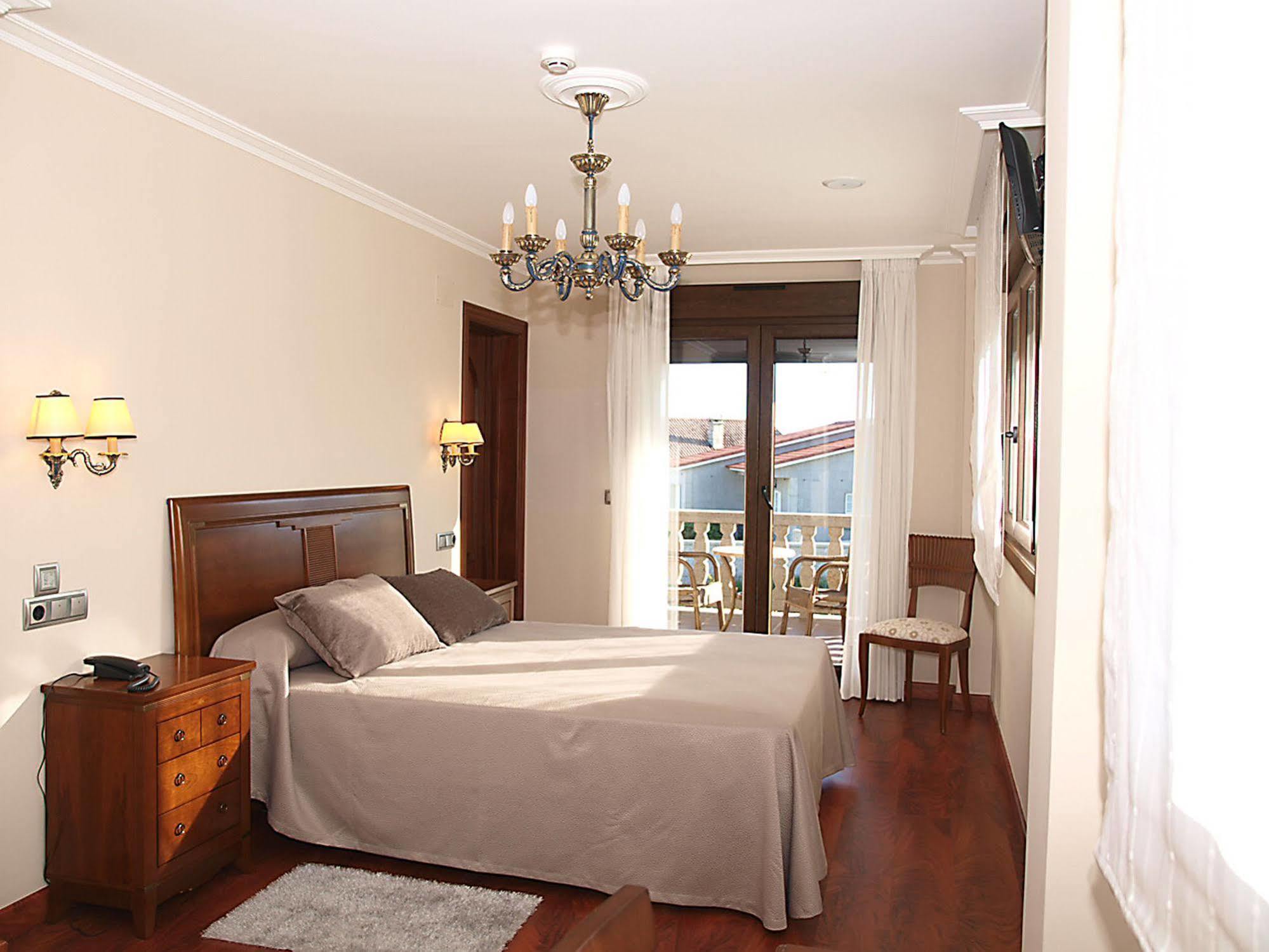 Pension Residencia A Cruzan (Adults Only) Noalla  Exteriör bild