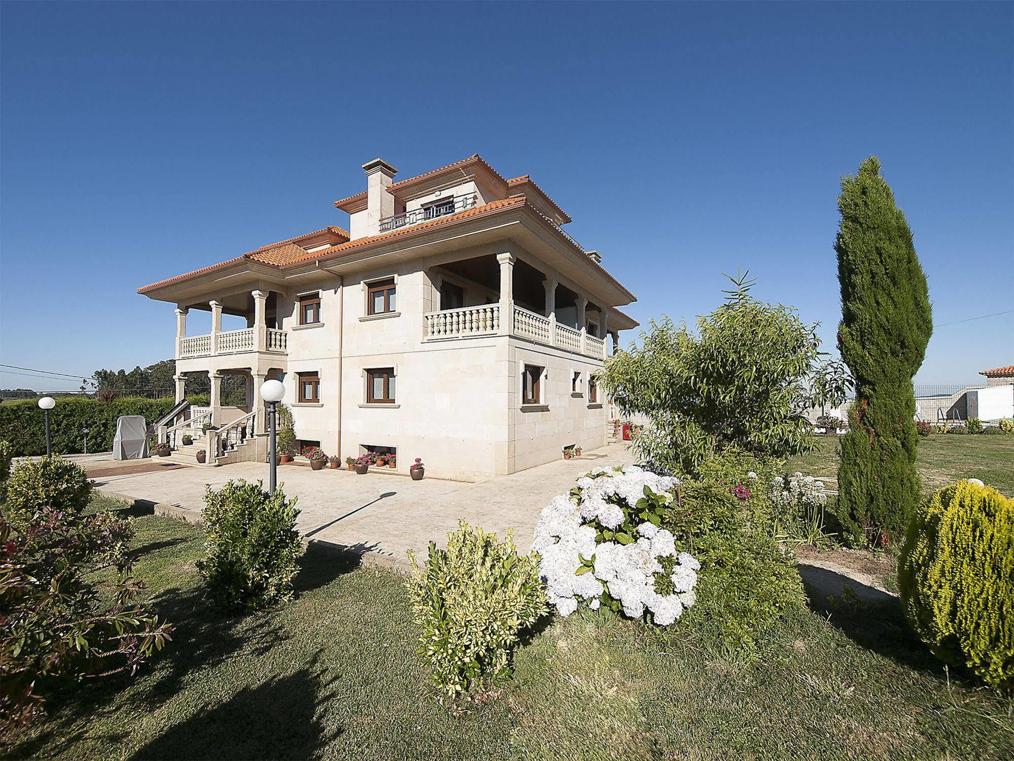 Pension Residencia A Cruzan (Adults Only) Noalla  Exteriör bild