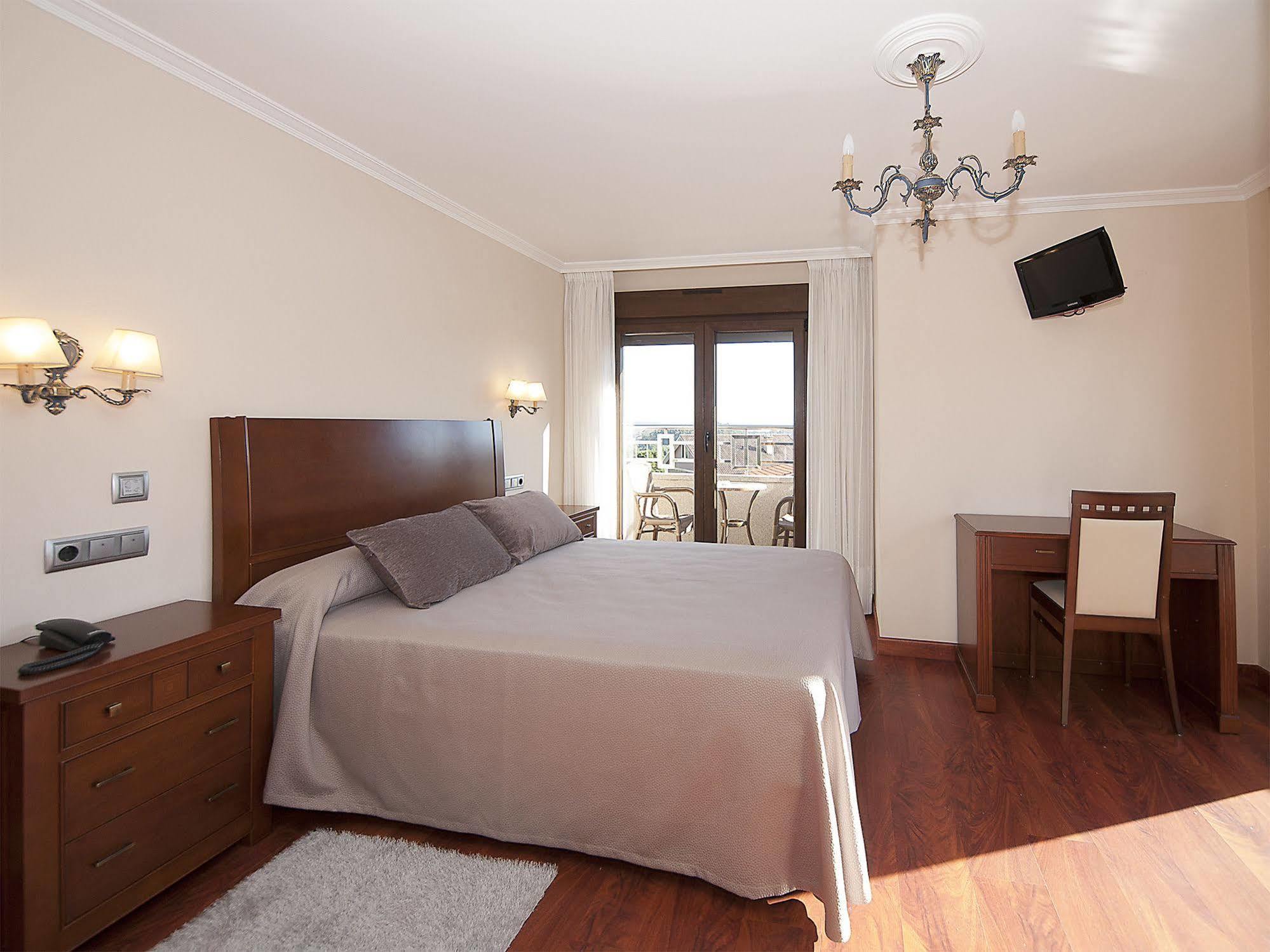 Pension Residencia A Cruzan (Adults Only) Noalla  Exteriör bild