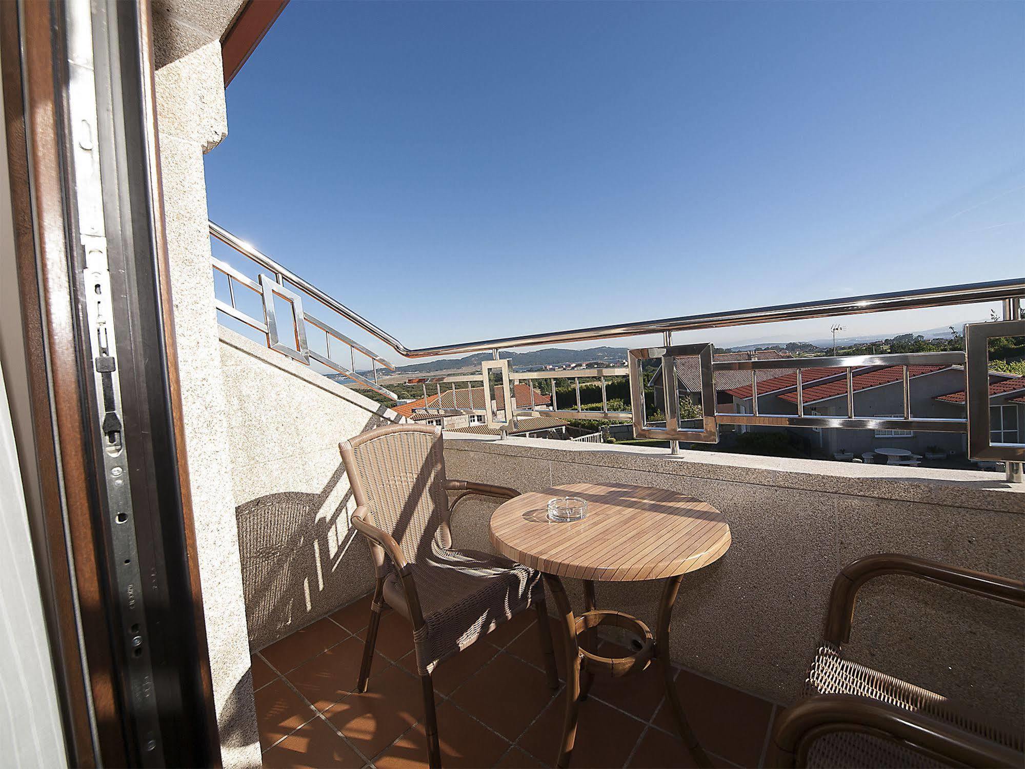 Pension Residencia A Cruzan (Adults Only) Noalla  Exteriör bild