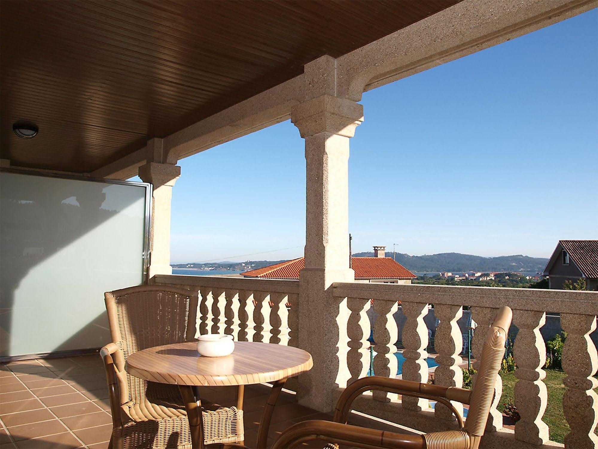 Pension Residencia A Cruzan (Adults Only) Noalla  Exteriör bild