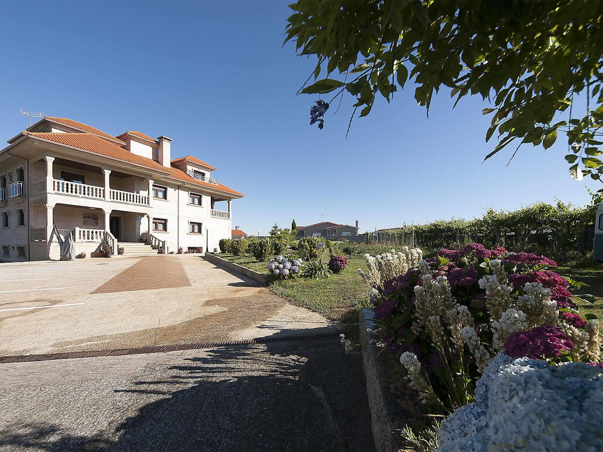 Pension Residencia A Cruzan (Adults Only) Noalla  Exteriör bild